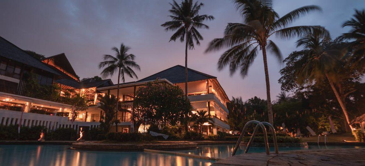 Luxury hotel lobby interior — hotel email marketing strategy