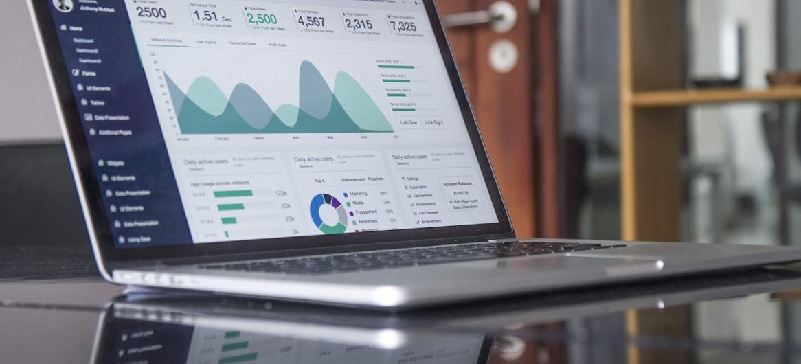 Laptop analytics hospitality SEO audit